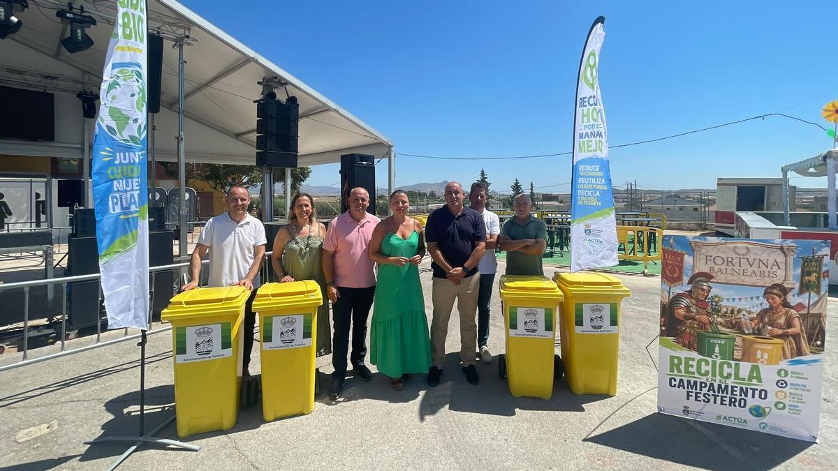 El operativo, gestionado por Actúa, contempla la instalación de contenedores para la recogida selectiva de envases ligeros y vidrio en la Zona Joven.