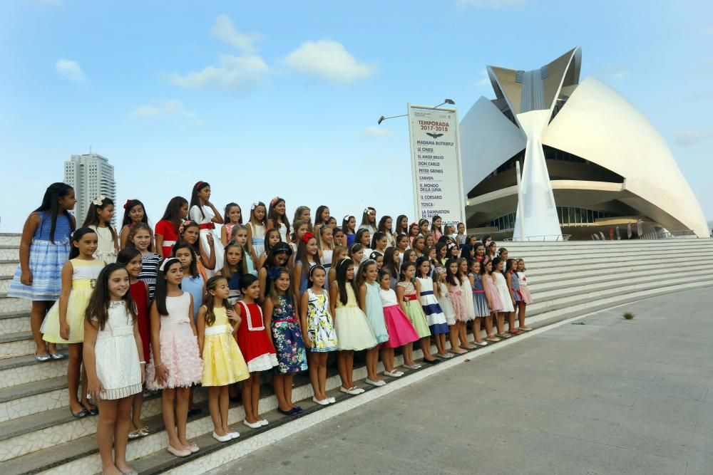 Presentación de las candidatas a falleras mayores 2018