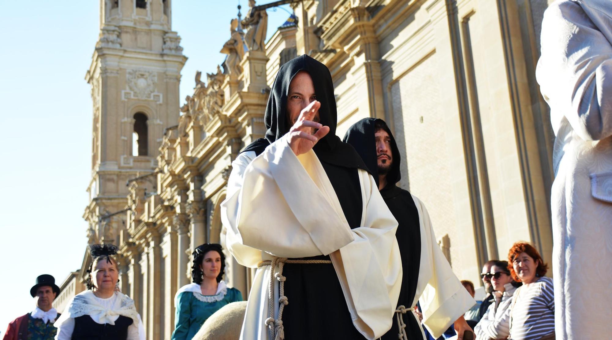 EN IMÁGENES | El desfile de las Fiestas Goyescas llena de alegría las calles de Zaragoza