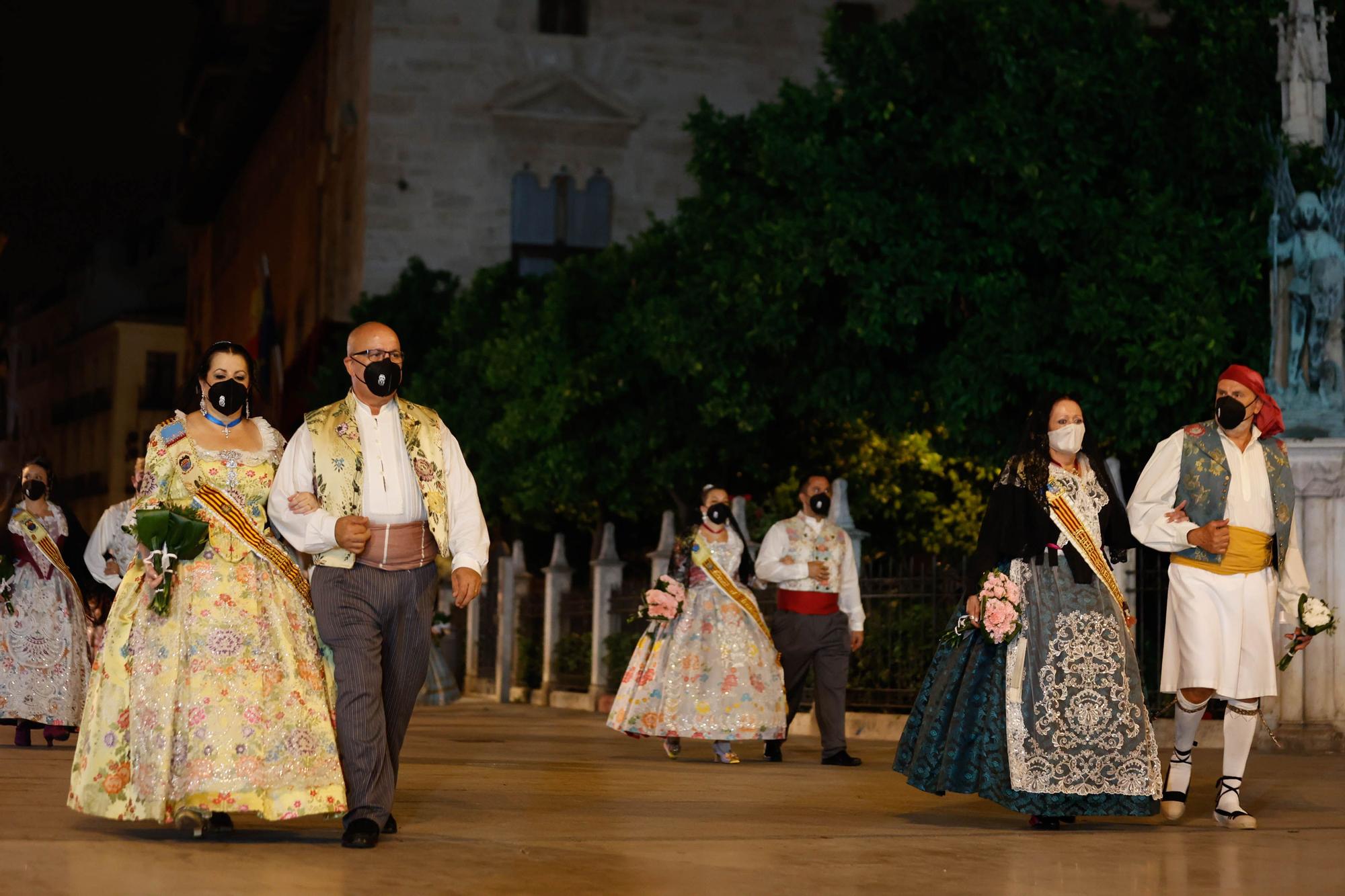 Búscate en el segundo día de Ofrenda por la calle de Caballeros (entre las 22.00 y las 23.00 horas)