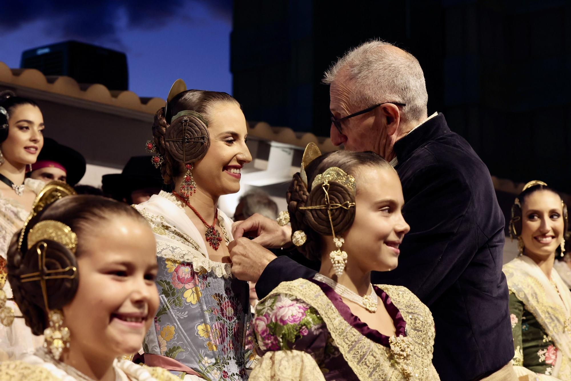 La primera gran prueba de María Estela, Marina y las cortes en la Festa per a Tots
