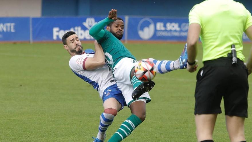 El mejor central la pasada temporada del Avilés dice adiós a los blanquiazules