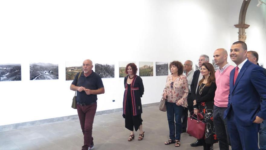 La exposición &quot;Cien años de paisajes culturales del Norte&quot; se exhibe en Guía