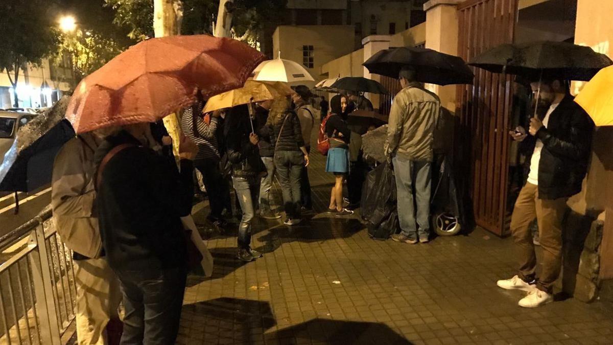 Llueve en el Ceip Bogatell de Barcelona.