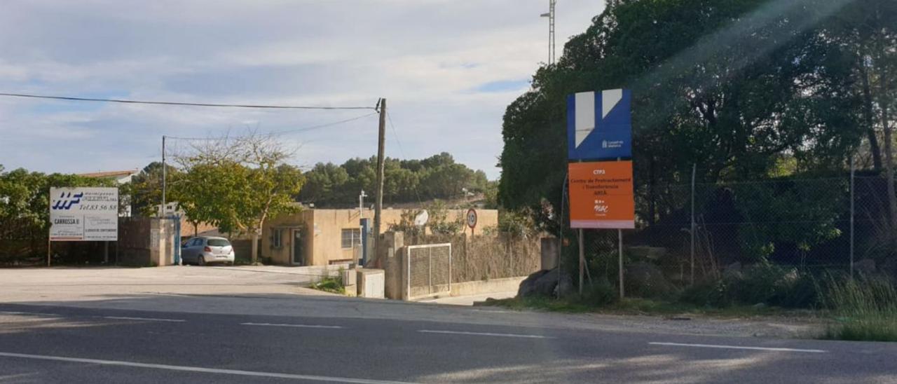 Entrada de la cantera de Artà donde ocurrió el accidente laboral donde falleció el camionero.