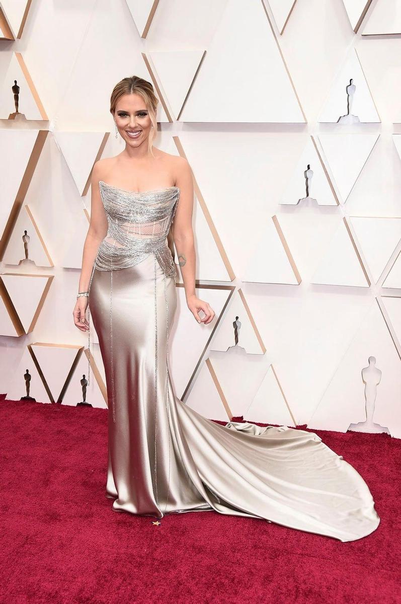 Scarlett Johansson, en la alfombra roja de los Oscar 2020