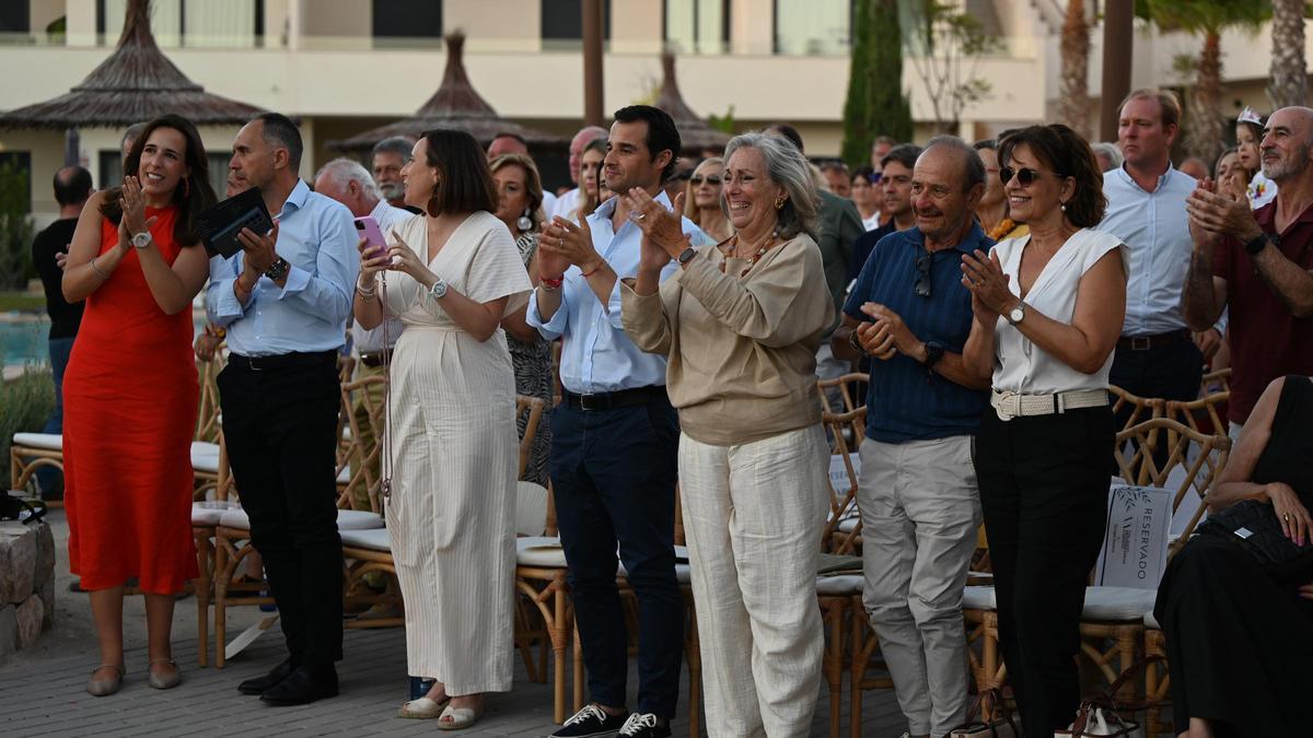 Un grupo de cámara y una soprano de la Orquesta Sinfónica de Torrevieja amenizaron el encuentro organizado por Grupo Insara.