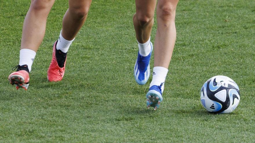 Botas de fútbol Alexia Putellas y Jenni Hermoso