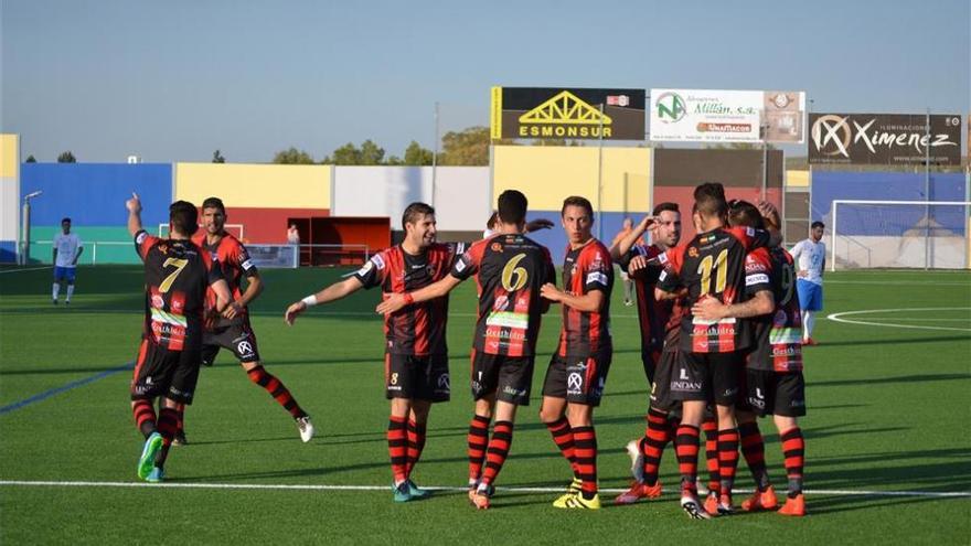 El Salerm Puente Genil vence a un flojo Castilleja