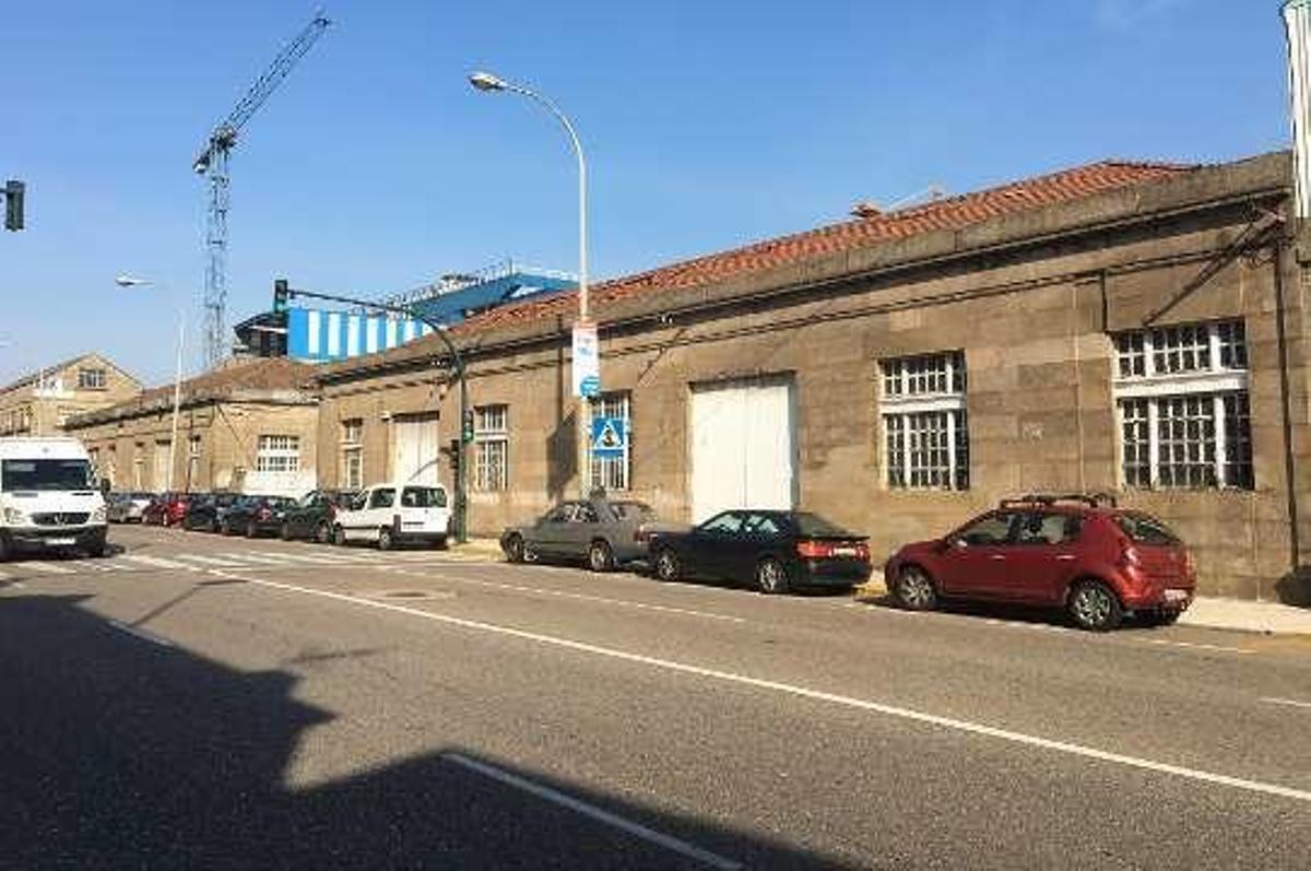 Dos empresas de Vigo, dispuestas a ocupar las naves vacías de Beiramar y Jacinto Benavente