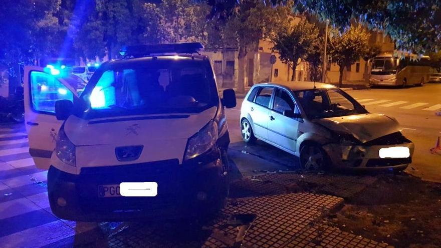 Se salta una señal de stop conduciendo borracho y choca con la Guardia Civil