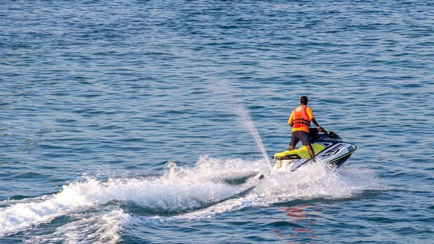 Una associació demana que es prohibeixin les motos d’aigua a Llançà