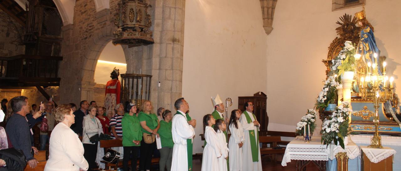 El obispo de Astorga en Puebla de Sanabria