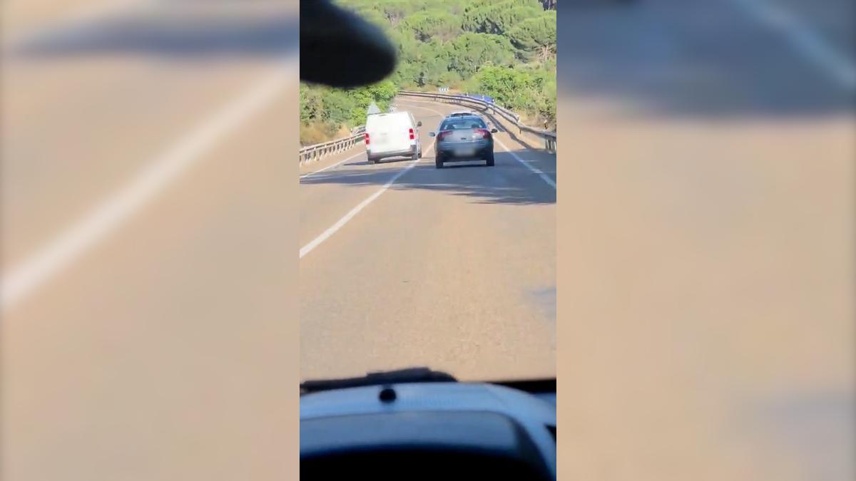 Investigan en Zamora a un conductor por acosar a otro vehículo con maniobras temerarias en la N-122