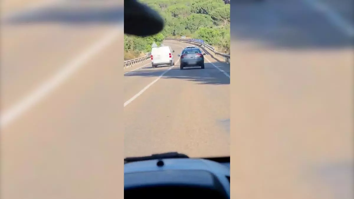 Investigan en Zamora a un conductor por acosar a otro vehículo con maniobras temerarias en la N-122