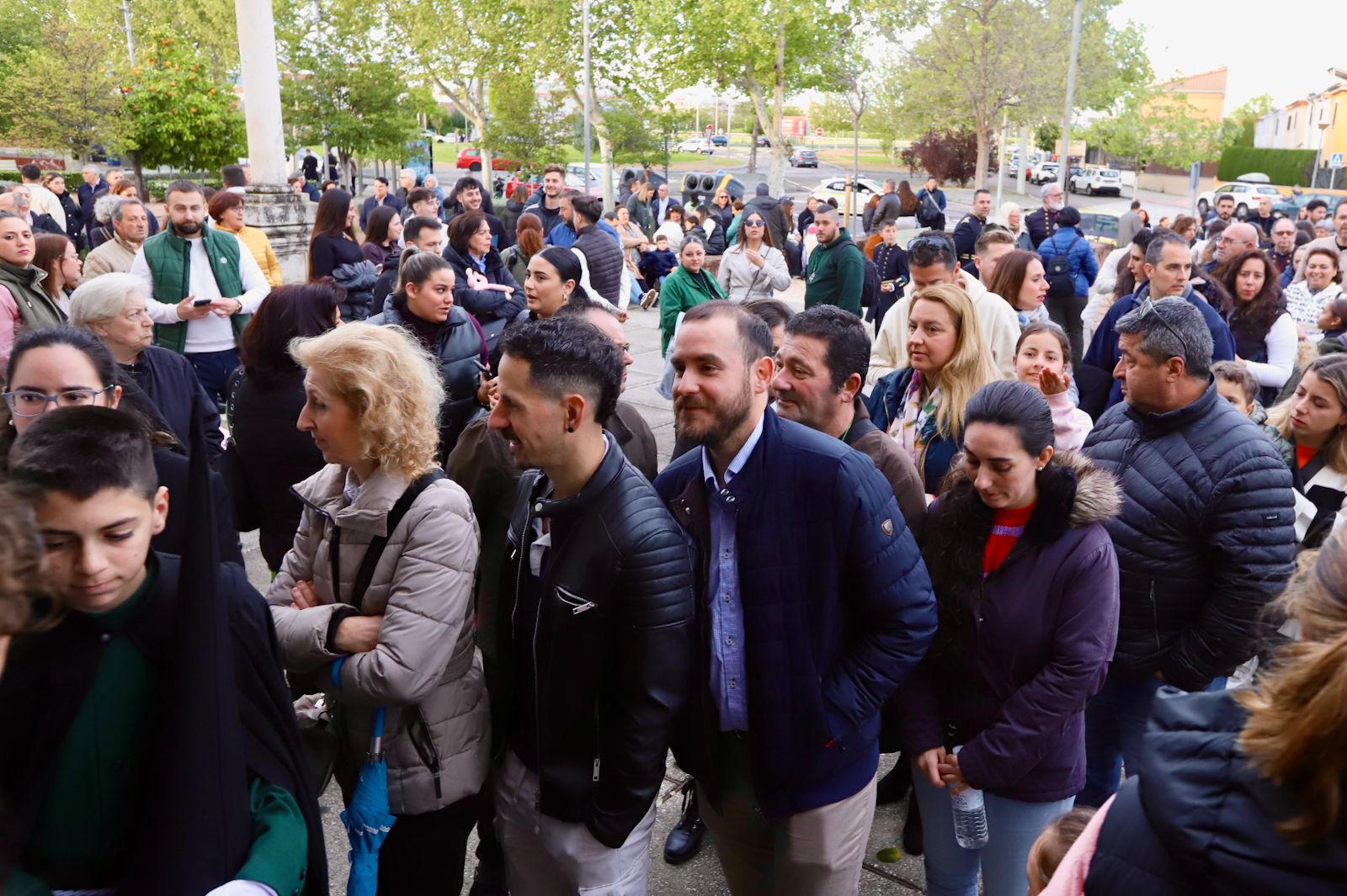 La Conversión reúne en su templo al barrio de Electromecánicas