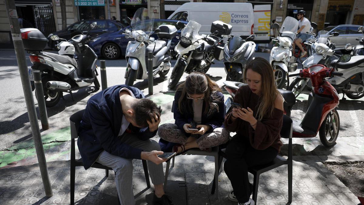 cada año, desde 2005, pronunciamos 338 palabras diarias menos