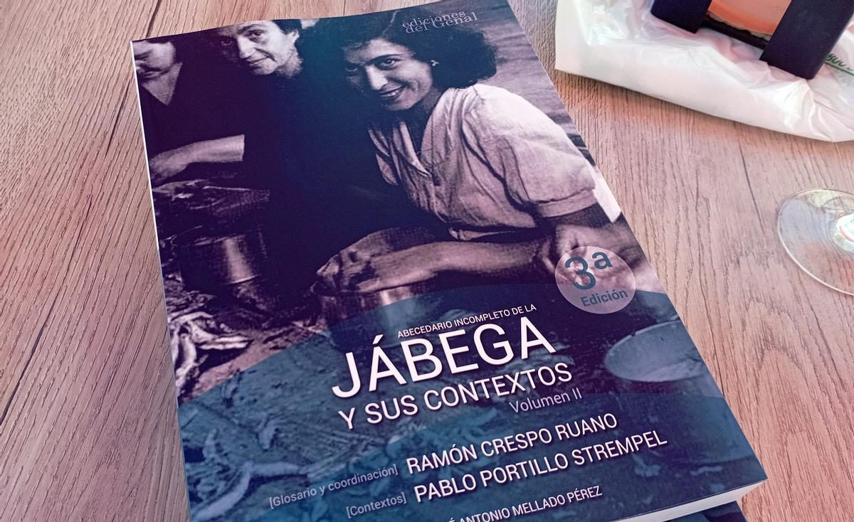 Unos familiares han podido identificar a la joven que aparece en el segundo tomo del abecedario de la barca de jábega.