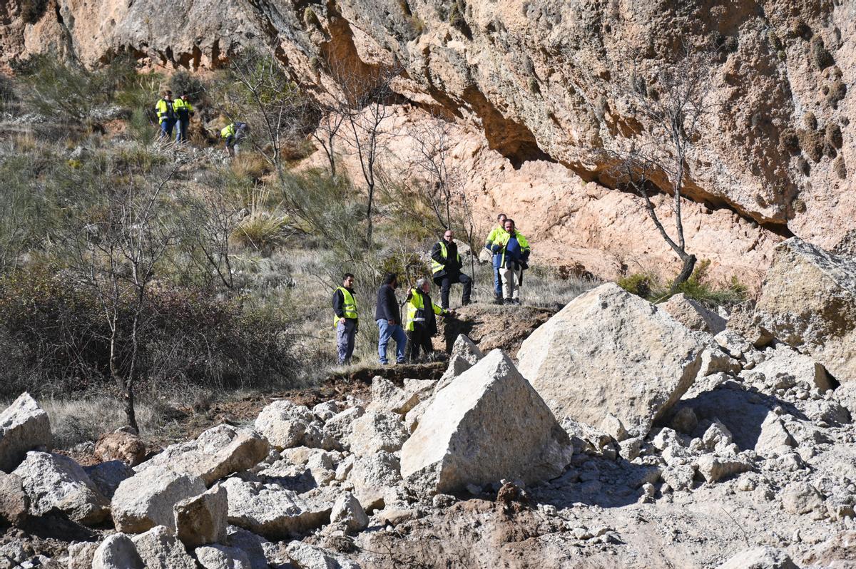 Así ha sido el desprendimiento de una ladera en Granada