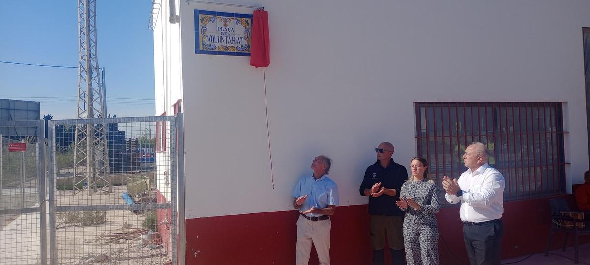 Inauguración de la Plaça del Voluntariat.