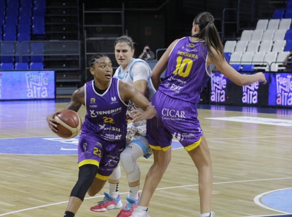 Partido de baloncesto femenino Clarinos-Campus ...