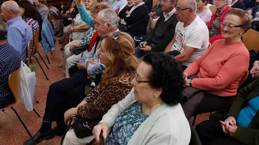 Asamblea en el centro de La Luz