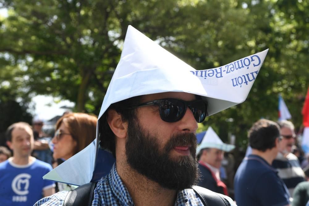 Marcha de 4.000 personas por la fachada marítima