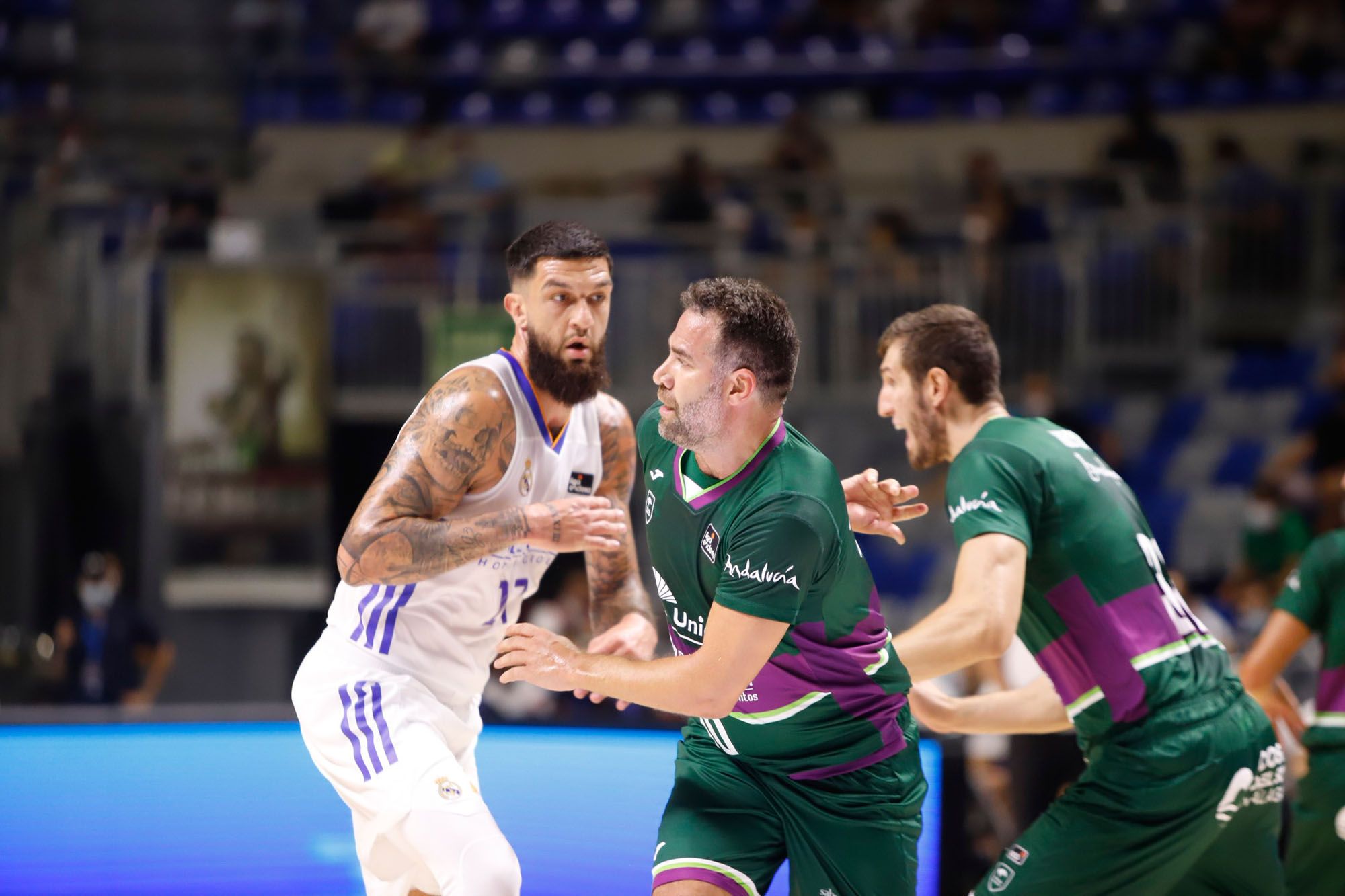 Carlos Cabezas juega su último partido con el Unicaja en el Carpena