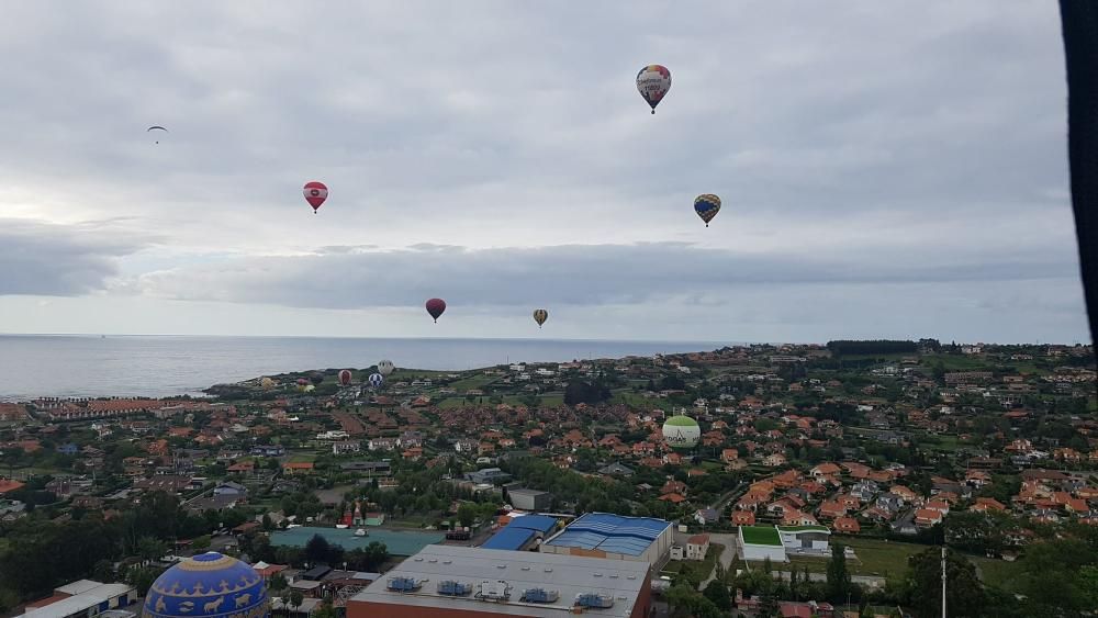 Último vuelo de los globos en Gijon