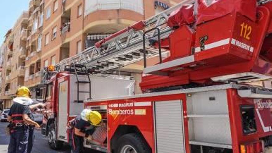 Torrevieja registra tres casos de mayores fallecidos solos en su casa en 48 horas