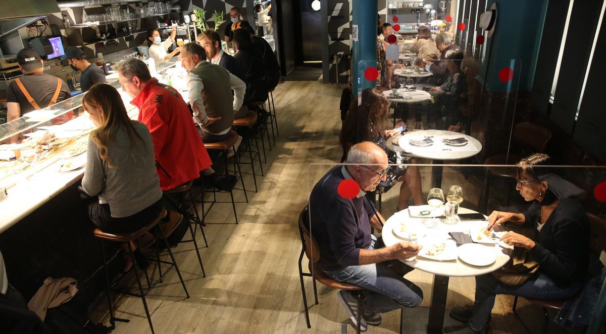 Els restaurants celebren la normalitat però alerten que trigaran a remuntar la seva economia