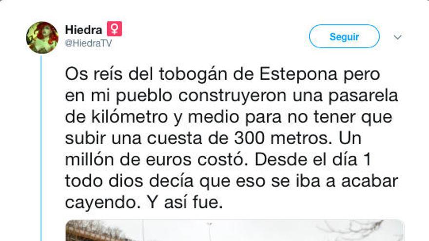 Tuit publicado por @HiedraTV que recuerda el derrumbe de la pasarela de Benavente al hilo del tobogán de Estepona.