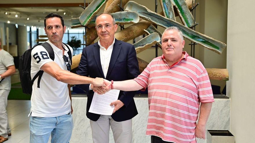 El azulejo firma el nuevo convenio en un año con tendencia positiva para el empleo