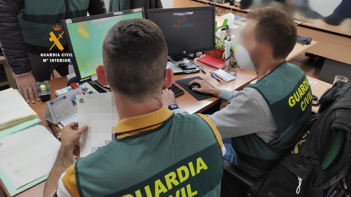 Equipo @ de la Guardia Civil contra delitos de ciberdelincuencia.