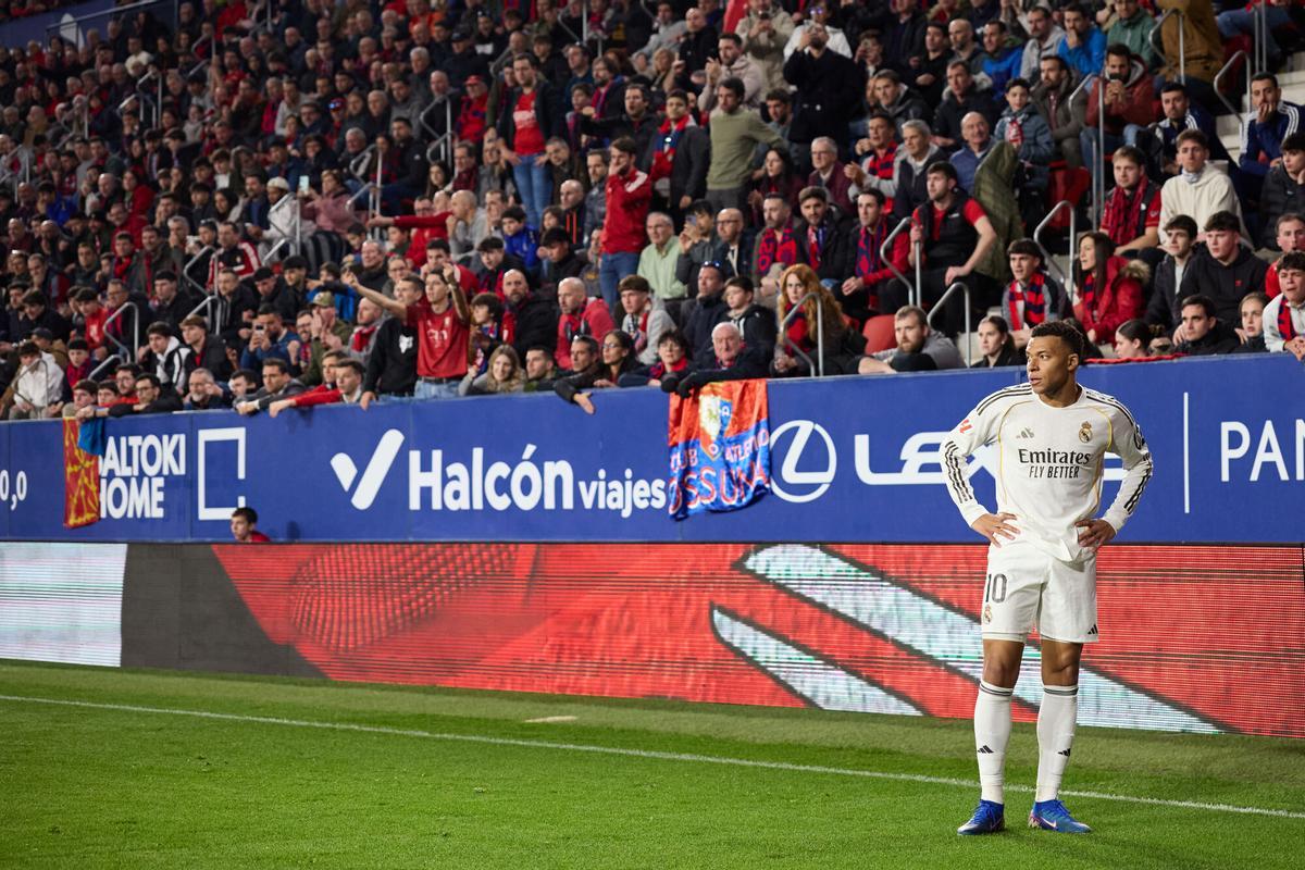 Kylian Mbappé tuvo una mala tarde en El Sadar.