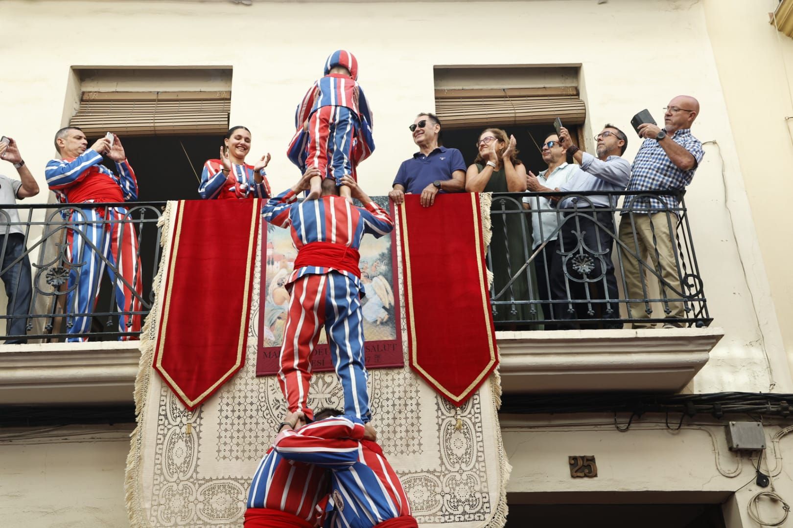 Algemesí celebra las fiestas de las más de 500 muixerangas