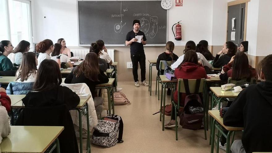 Charlas en Lorca para concienciar sobre el peligro de las adicciones