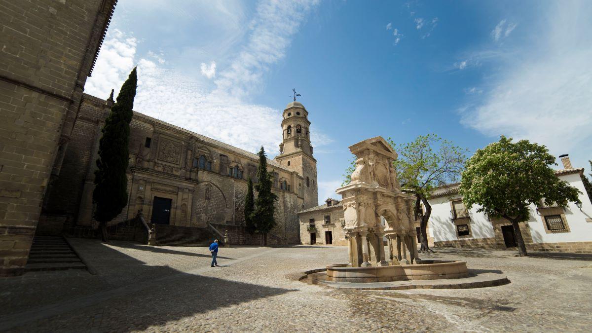 La plaça de Santa Maria de Baeza