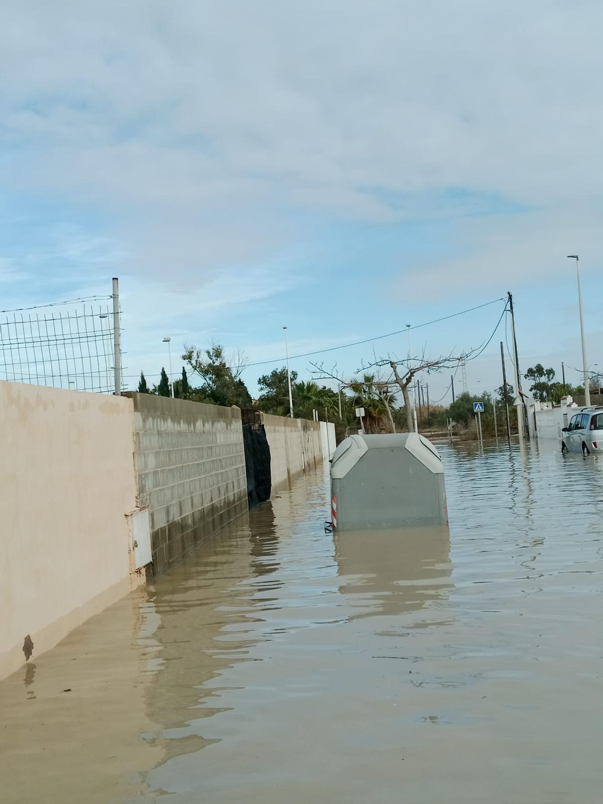 Moncofa denuncia la dejadez de Costas ante los daños reiterados en la playa