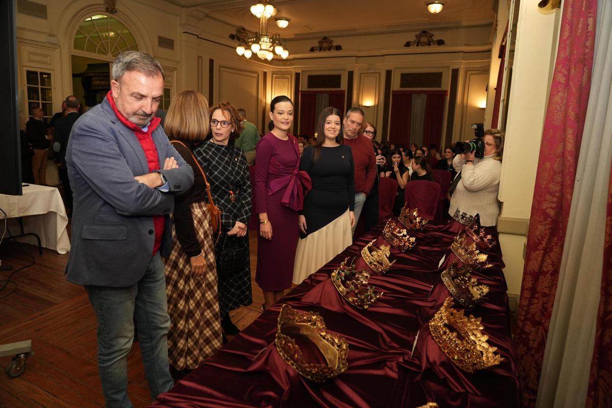 Galería de imágenes: La Ordre Bellatora reúne las joyas de 22 Na Violants de la historia de la Germandat