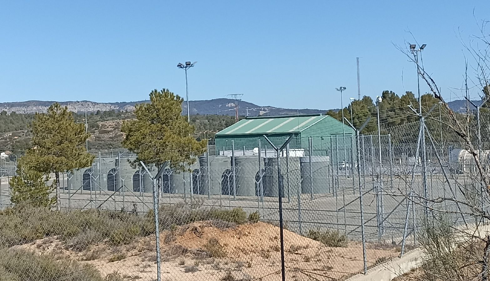 Vista de los depósitos donde se guardan los residuos nucleares de la central de Zorita.