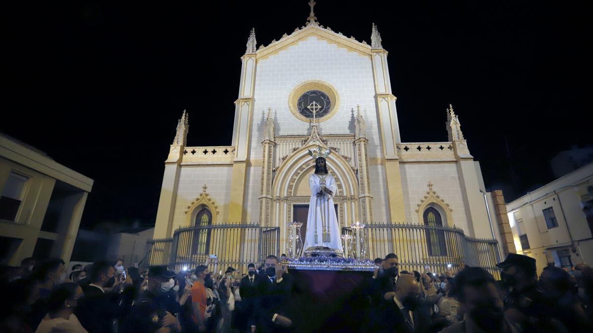Madrugada de traslados para la veneración 'El Verbo Encarnado' en la Catedral