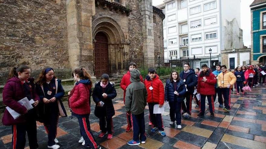 Los alumnos de San Nicolás de Bari hacen el Camino de Santiago