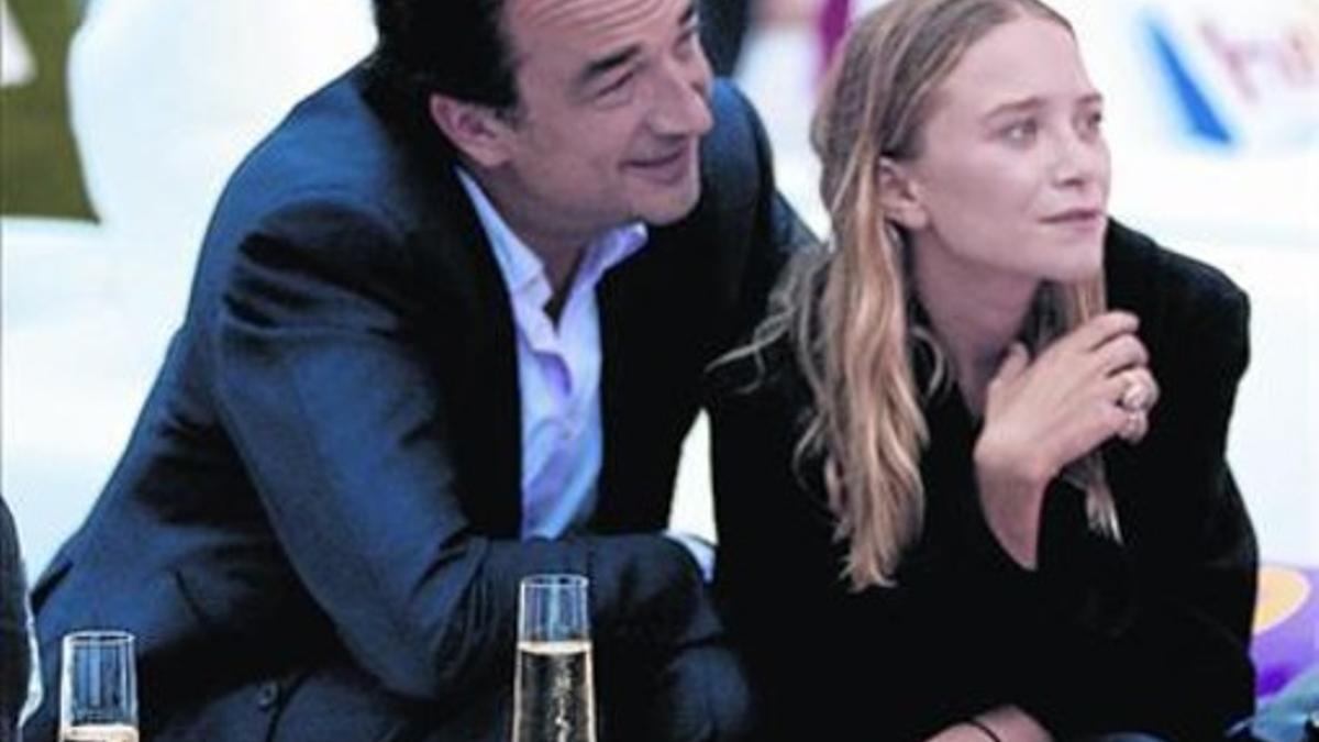 Olsen y el hermanastro de Sarkozy, de cóctel_MEDIA_1