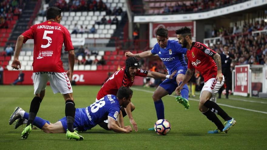 Carlitos, centrocampista del Oviedo: &quot;En Tarragona nos faltó valentía&quot;