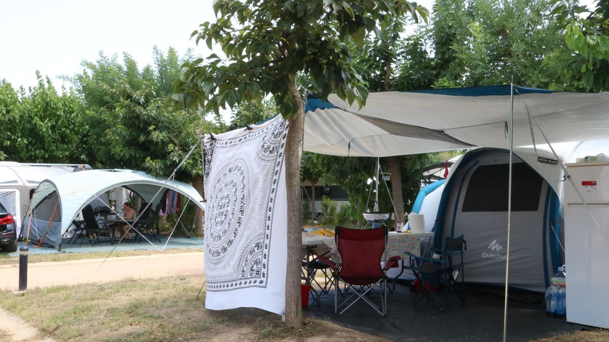 Pla general de la zona d'acampada del càmping Salatà de Roses