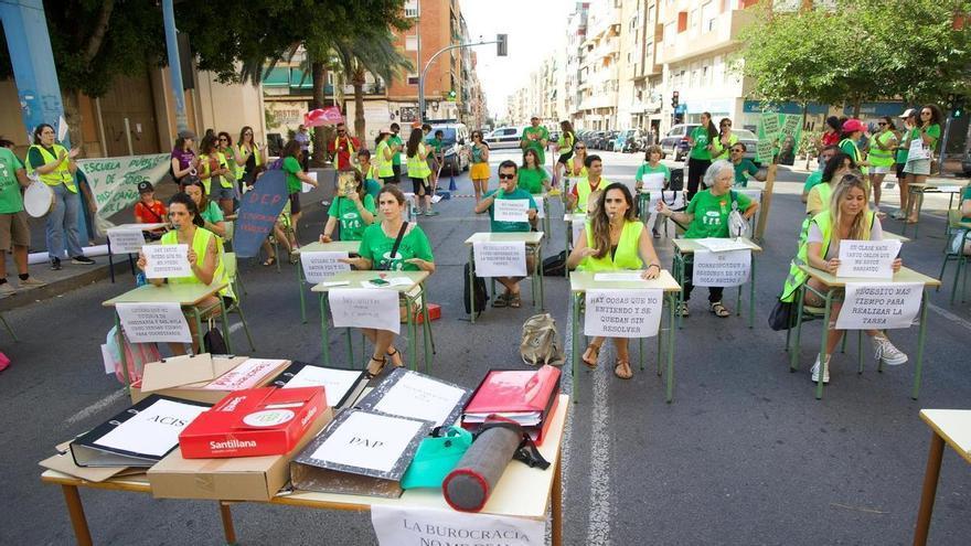 Un informe cifra en 55 millones los descuentos por la huelga a los profesores y prueba la viabilidad de sus demandas