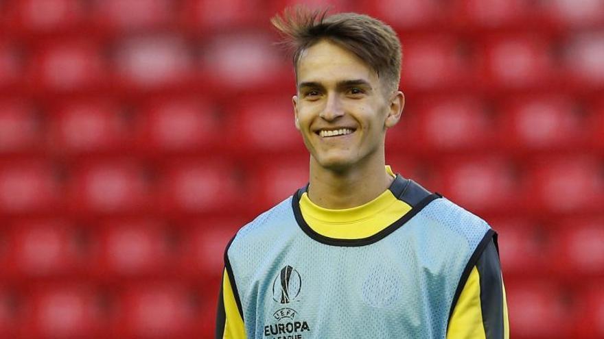 Denis Suárez, en un entrenamiento en Anfield con el Villarreal.