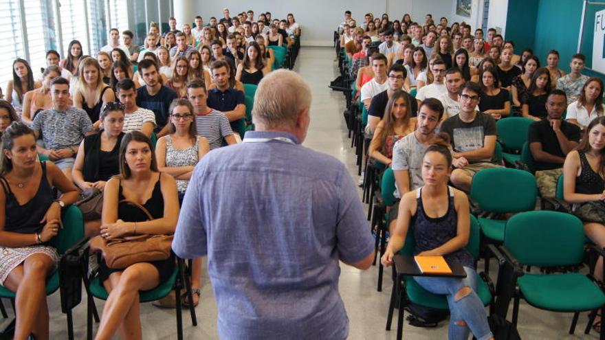 140 estudiants francesos comencen dues setmanes d&#039;adaptació a la vida universitària a UManresa