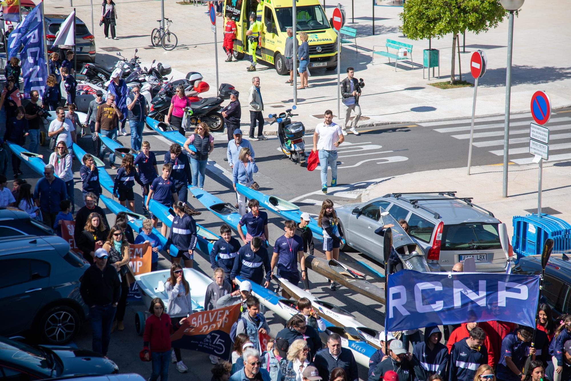 FOTOS: Manifestación para salvar al Real Club Náutico de Palma